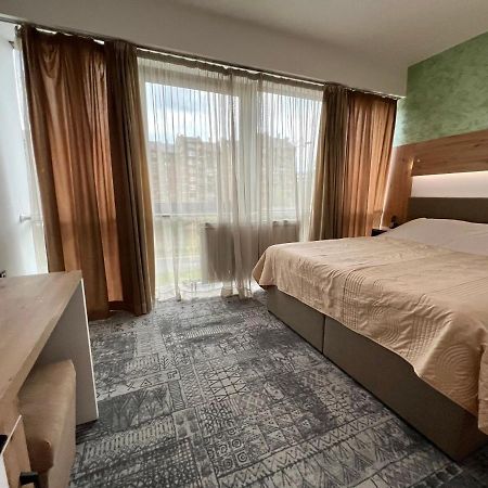 Hotel Brkic Sarajevo Airport - Free Parking Saraievo Exterior foto