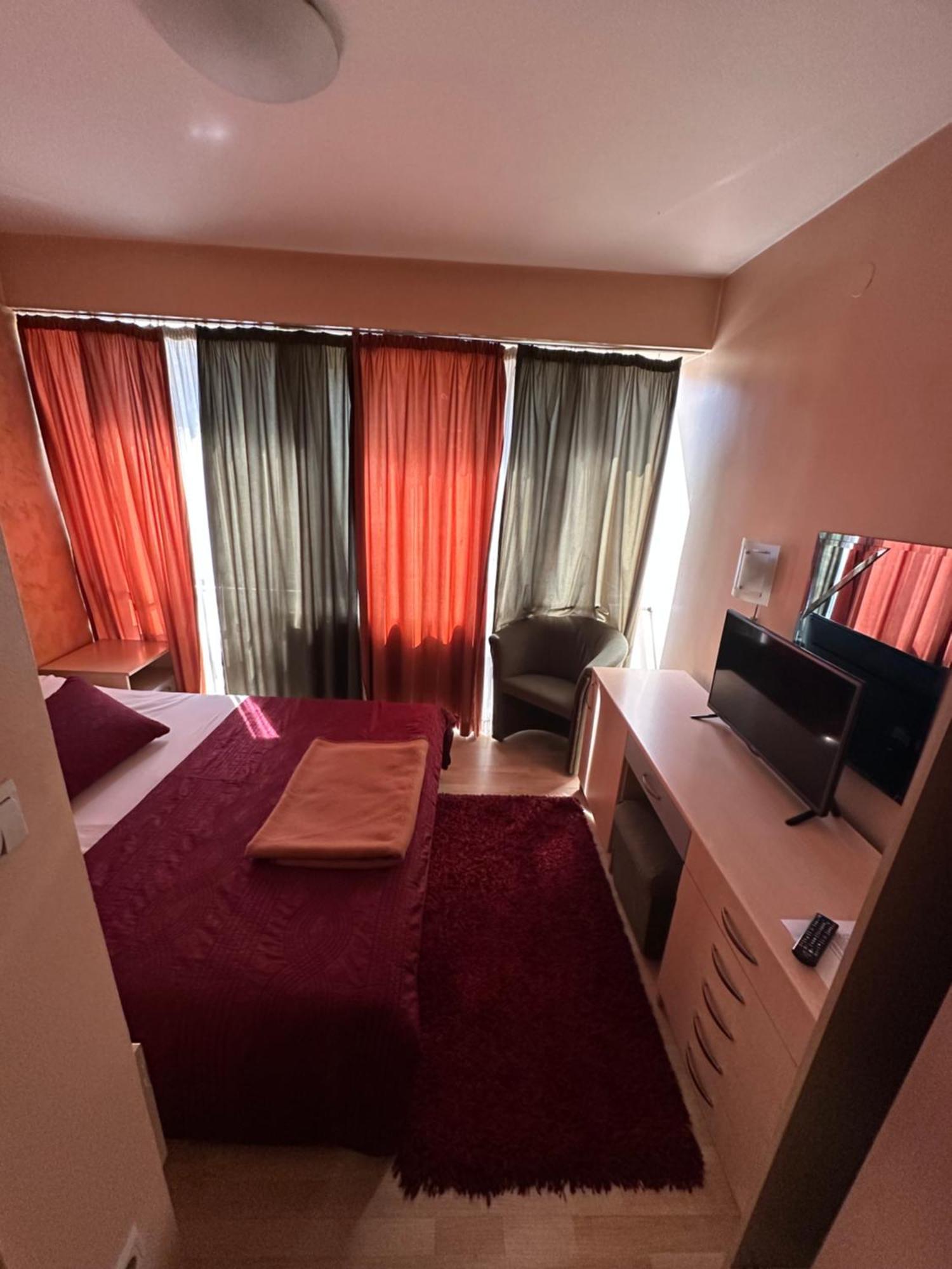 Hotel Brkic Sarajevo Airport - Free Parking Saraievo Exterior foto