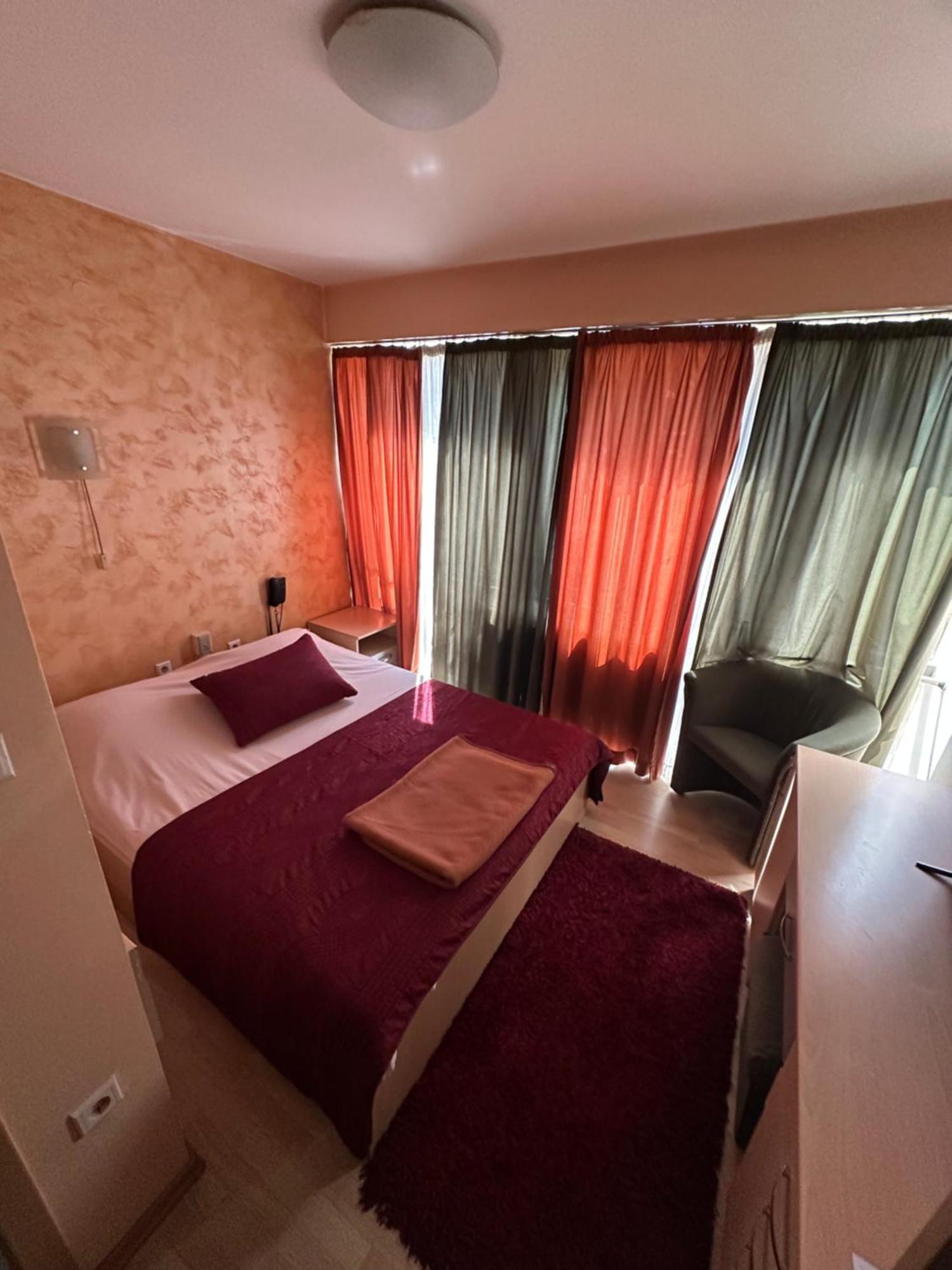Hotel Brkic Sarajevo Airport - Free Parking Saraievo Exterior foto